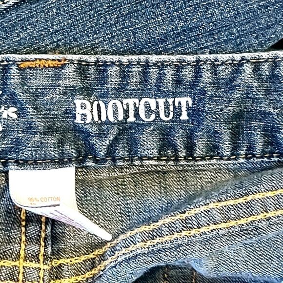 MOSSIMO SUPPLY CO. VINTAGE BOOTCUT DISTRESSED 5 POCKET JEANS JUNIORS SIZE 7 - Picture 6 of 9